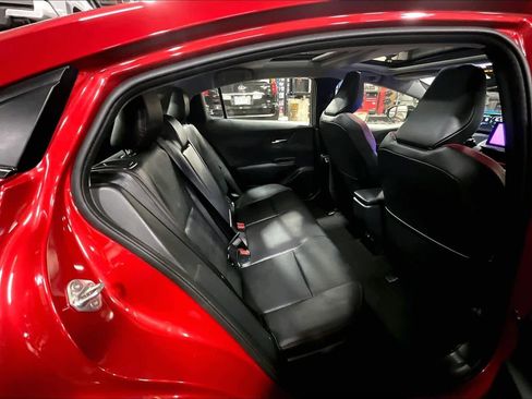 Used 2025 Toyota Prius Plug-In Hybrid image 18