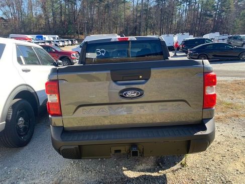 New 2025 Ford Maverick XL image 19