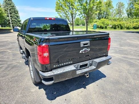 Used 2018 Chevrolet Silverado 1500 LT w/ All Star Edition AWD/4WD image 3