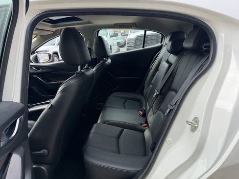 Used 2018 MAZDA MAZDA3 Grand Touring w/ Premium Equipment Package image 26