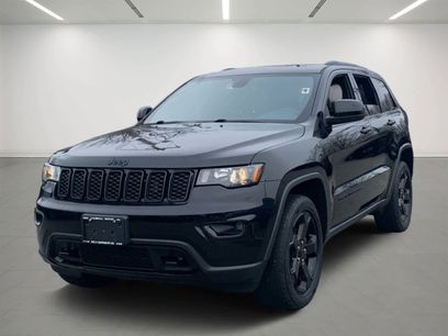 Used 2019 Jeep Grand Cherokee Laredo