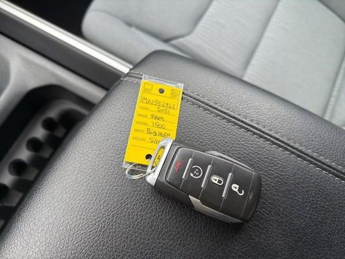 Used 2021 RAM 1500 Big Horn AWD/4WD image 30