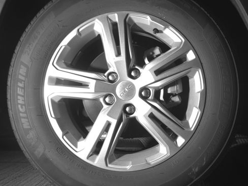 Used 2024 GMC Terrain SLE image 18