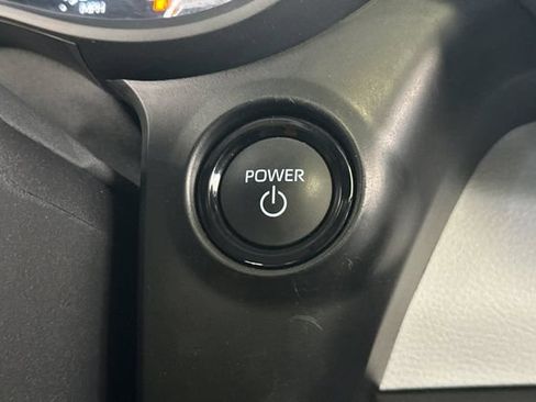 Certified 2026 Toyota Sienna XLE FWD image 28