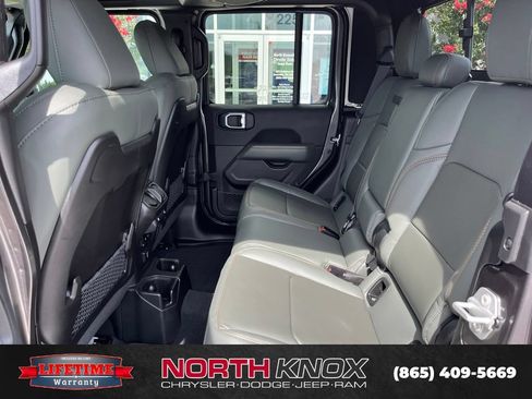 New 2026 Jeep Gladiator Mojave AWD/4WD image 12