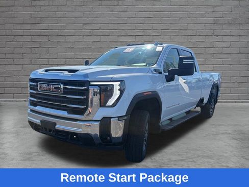 Used 2025 GMC Sierra 2500 SLE w/ SLE Value Package; AWD/4WD image 3