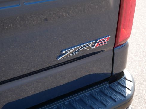Used 2022 Chevrolet Silverado 1500 ZR2 w/ Technology Package AWD/4WD image 19