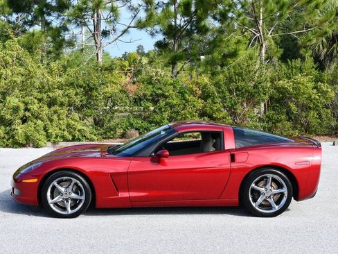 Used 2012 Chevrolet Corvette Coupe w/ 3LT Preferred Equipment Group RWD image 21