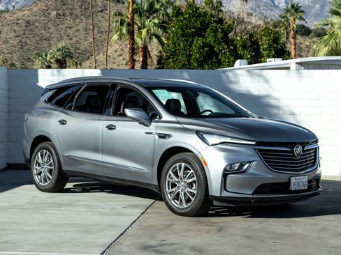 Used 2023 Buick Enclave Premium w/ Experience Buick Package image 2