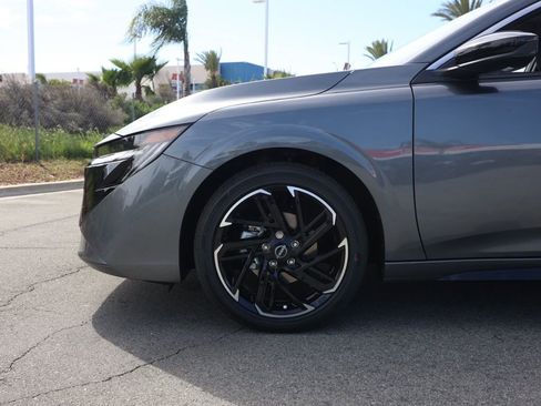 New 2026 Nissan Sentra SR FWD image 11