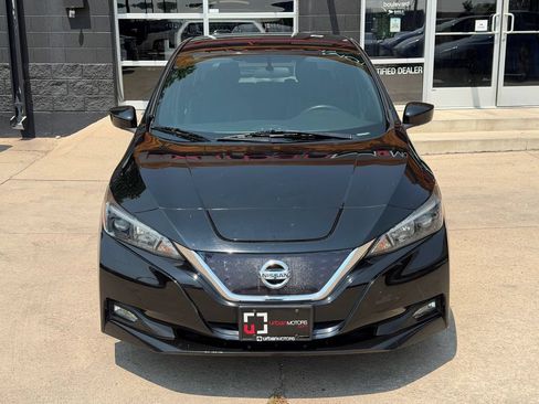 Used 2018 Nissan Leaf SV w/ Protection Package FWD image 9
