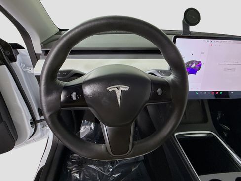 Used 2021 Tesla Model Y Performance image 13