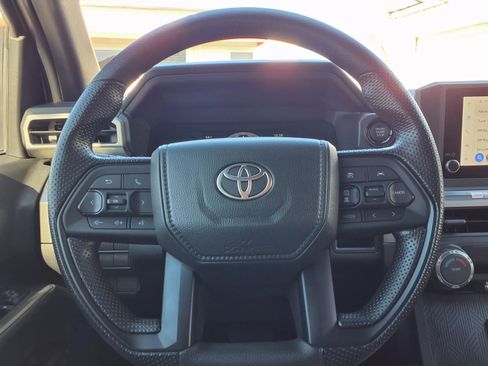 Used 2025 Toyota Tacoma SR5 image 22