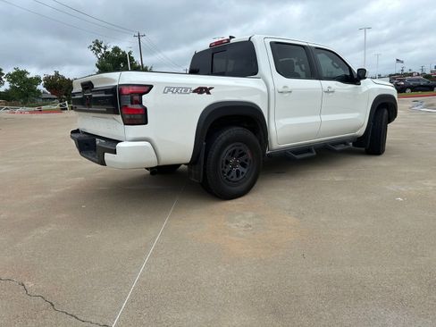 Used 2025 Nissan Frontier PRO-4X AWD/4WD image 8