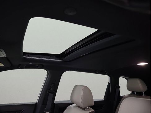 Used 2025 Honda CR-V Sport Touring image 12