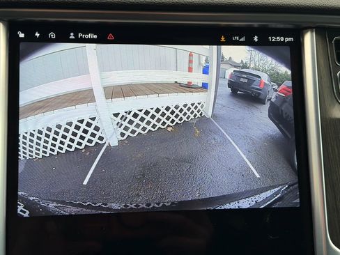 Used 2013 Tesla Model S Performance image 41