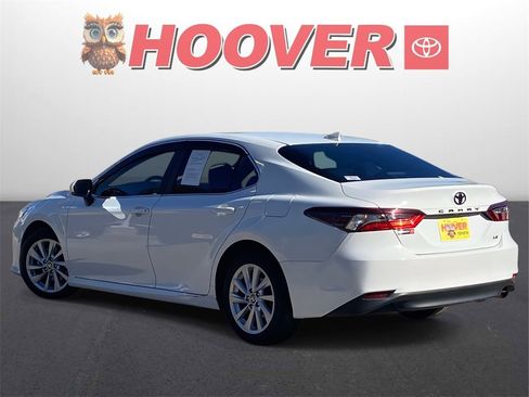 Used 2024 Toyota Camry LE image 5