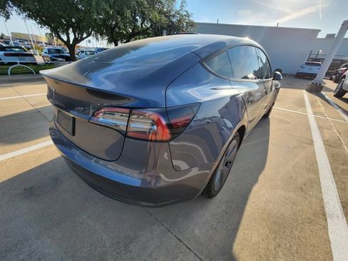 Used 2023 Tesla Model 3 Standard Range RWD image 4