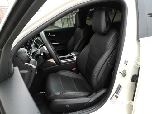 Used 2023 Mercedes-Benz C 300 Sedan image 14