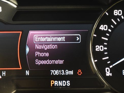 Used 2017 Lincoln MKX Select w/ Select Plus Package image 14