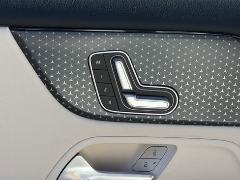 New 2026 Mercedes-Benz GLA 250 image 18