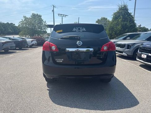 Used 2015 Nissan Rogue S w/ Convenience Package FWD image 4