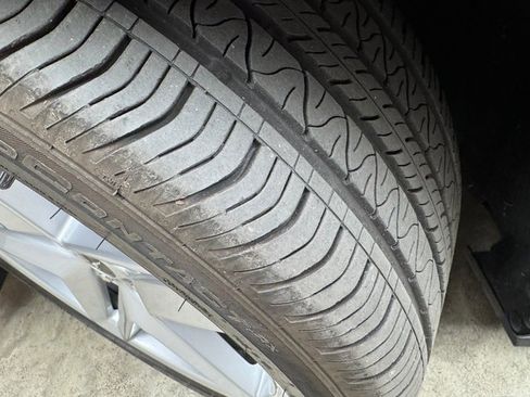 Used 2024 Ford Mustang Coupe image 27