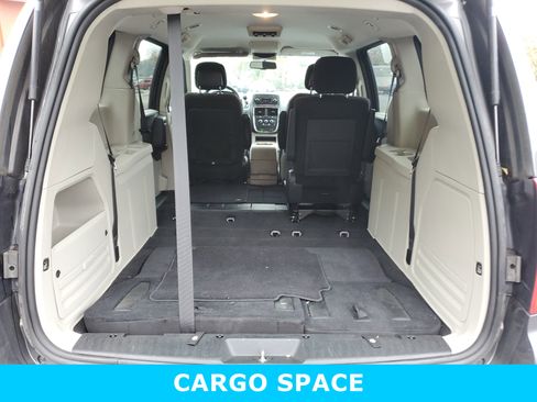 Used 2015 Dodge Grand Caravan SE w/ Quick Order Package 29E SE image 10