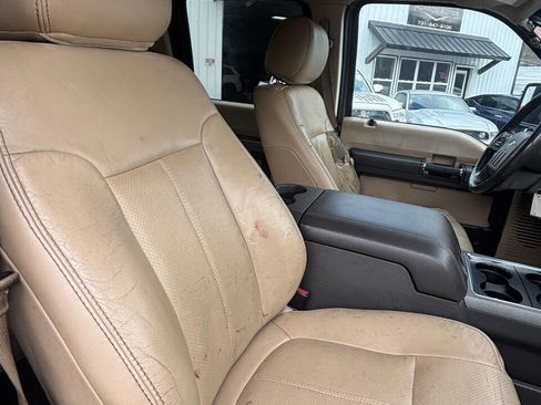 Used 2012 Ford F250 Lariat w/ Lariat Interior Pkg image 6