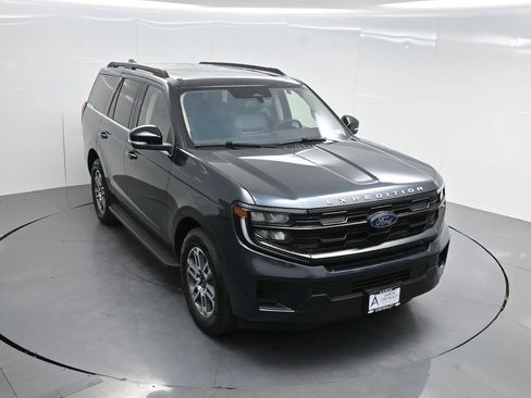 Used 2025 Ford Expedition Active image 56