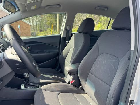 Used 2013 Kia Rio EX w/ Convenience Pkg FWD image 12
