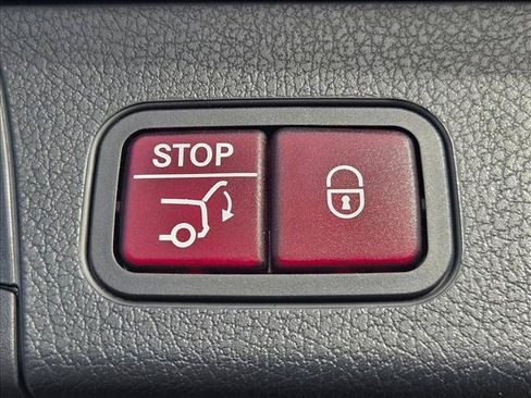 Used 2020 Mercedes-Benz GLB 250 image 7