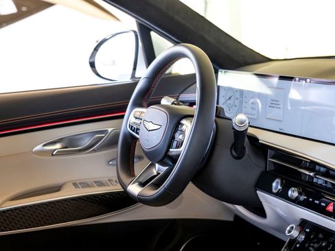 Used 2026 Genesis GV70 3.5T Sport Prestige image 28