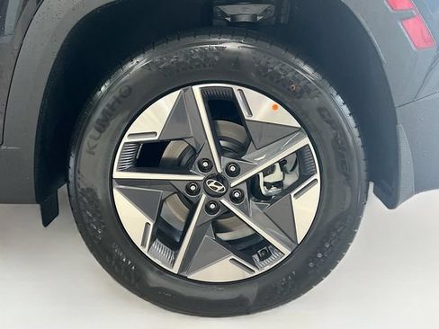 Used 2025 Hyundai Tucson SEL AWD/4WD image 24