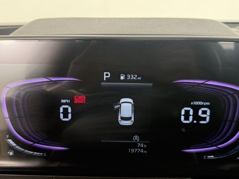 Used 2025 Kia Telluride S FWD image 18