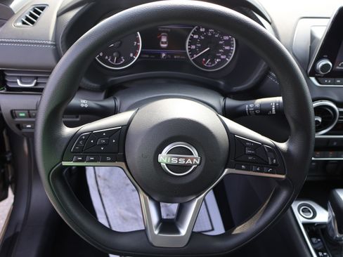 Used 2024 Nissan Sentra SV w/ Lighting Package FWD image 34