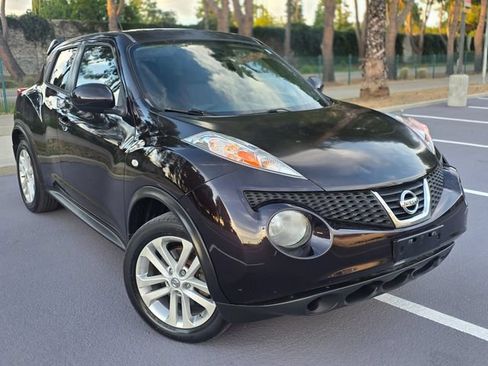 Used 2014 Nissan Juke SV FWD image 34
