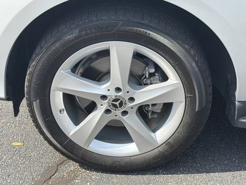 Used 2018 Mercedes-Benz GLE 350 4MATIC image 12