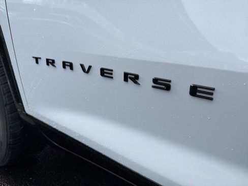 New 2026 Chevrolet Traverse RS w/ LPO, Floor Liner Package AWD/4WD image 55
