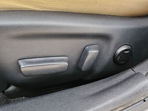 Used 2017 Toyota Avalon XLE image 25