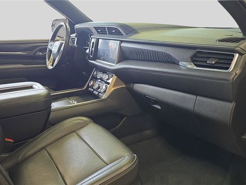 Used 2021 GMC Yukon Denali w/ Denali Ultimate Package image 13