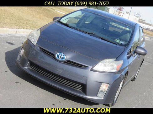 Used 2011 Toyota Prius Five image 16