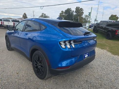 Used 2025 Ford Mustang Mach-E Select w/ Comfort Package Lite image 5