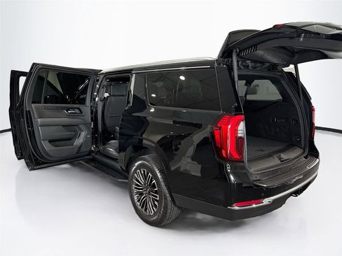 Used 2025 GMC Yukon XL Elevation w/ LPO, Floor Liner Package AWD/4WD image 41
