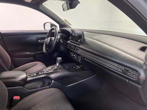 Used 2024 Honda HR-V Sport image 11
