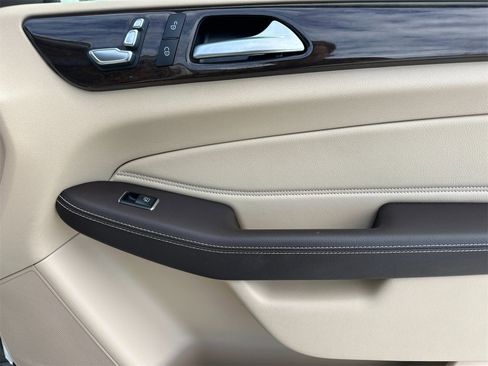 Used 2018 Mercedes-Benz GLE 350 image 19