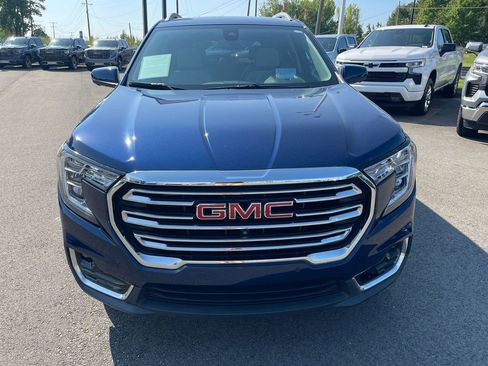 Used 2022 GMC Terrain SLT w/ Infotainment Package II image 8