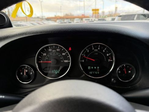 Used 2013 Jeep Wrangler Unlimited Sport image 20