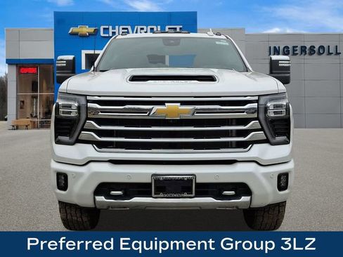 Used 2024 Chevrolet Silverado 2500 High Country w/ Technology Package image 3