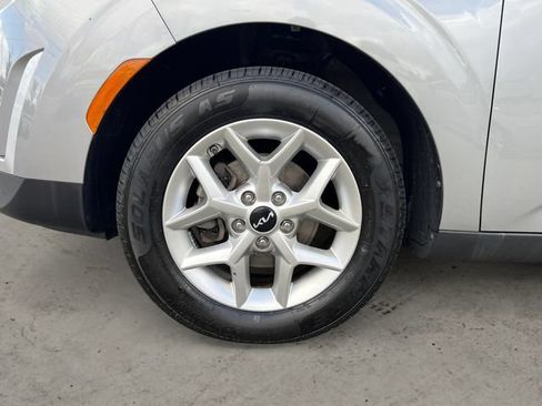Used 2024 Kia Soul LX w/ Option Group 015 FWD image 14